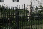 Geranium Plainsback-yard-fencing-2.jpg; ?>